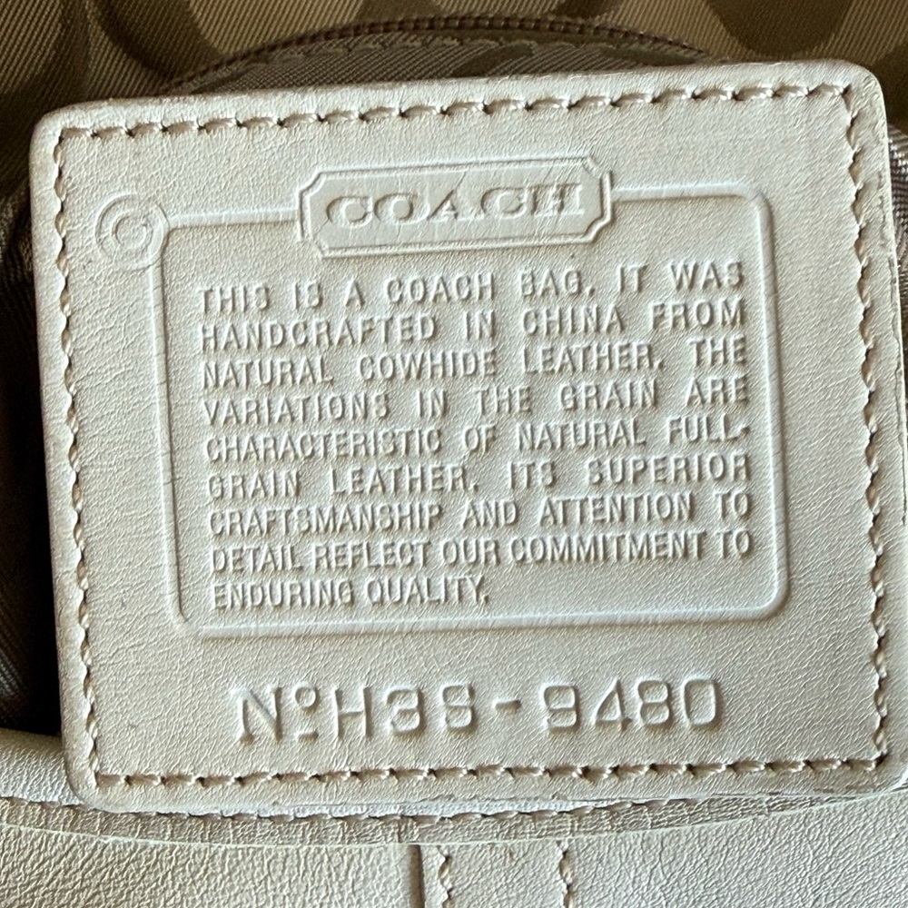 Y2K Essential: AUTHENTIC Vintage COACH SoHo 9480 in excellent chalk white - Picture 8 of 10